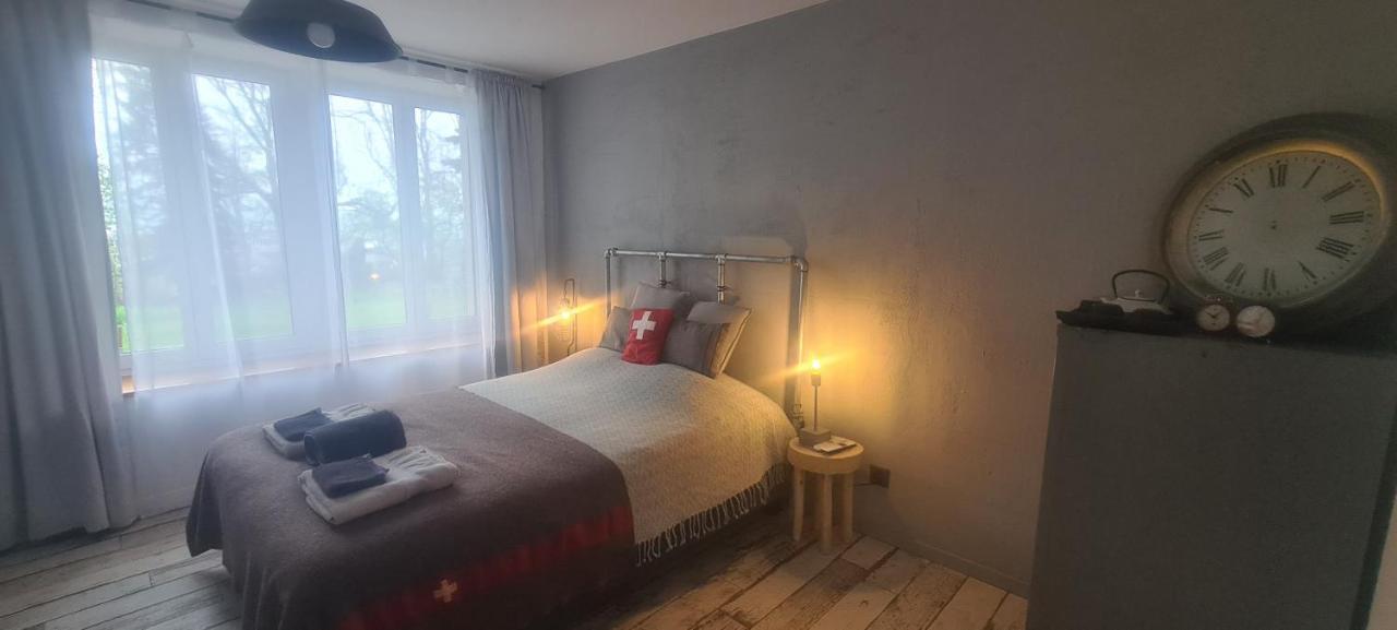 La Ferme Des Aretes Bed & Breakfast La Chaux De Fonds Екстериор снимка