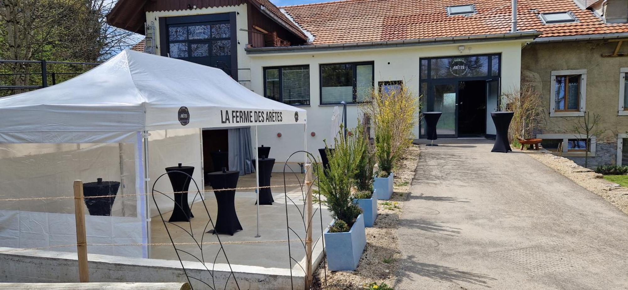 La Ferme Des Aretes Bed & Breakfast La Chaux De Fonds Екстериор снимка